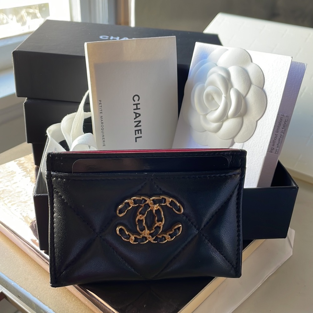Chanel black card holder eith gold hardware